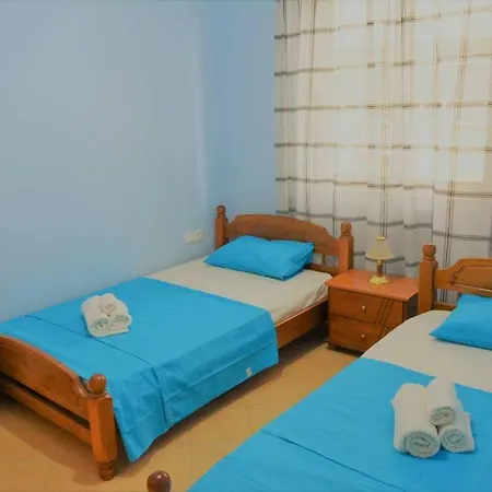 Appartement Seafront Modern Apartment!